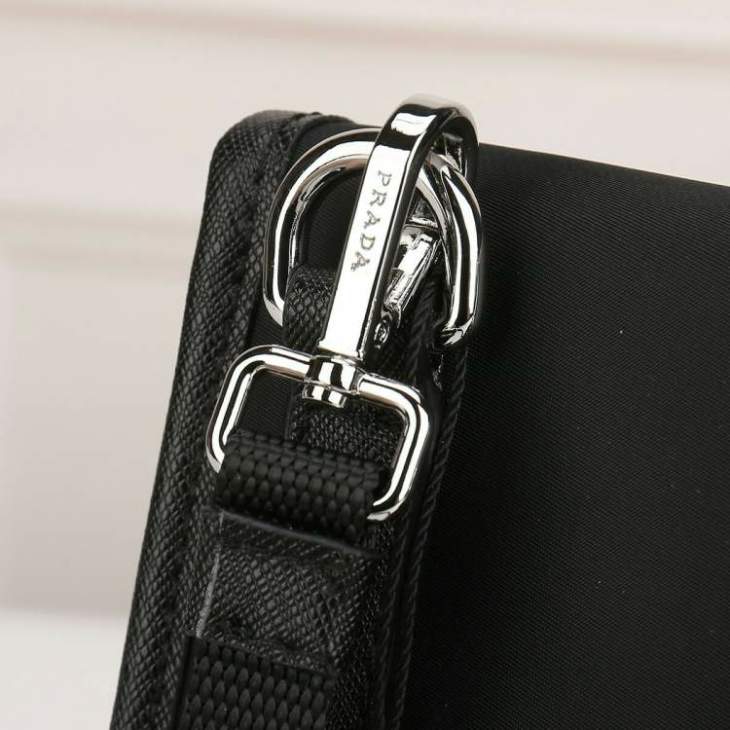 Picture of Prada Handbags _SKUfw241225185fw